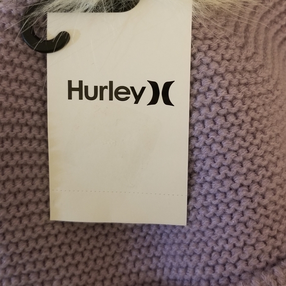 NWT Hurley Pom Beanie - Picture 5 of 5